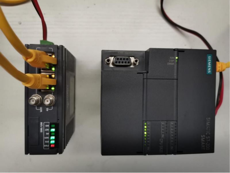 PA国际官网智通网关连接plc示意图